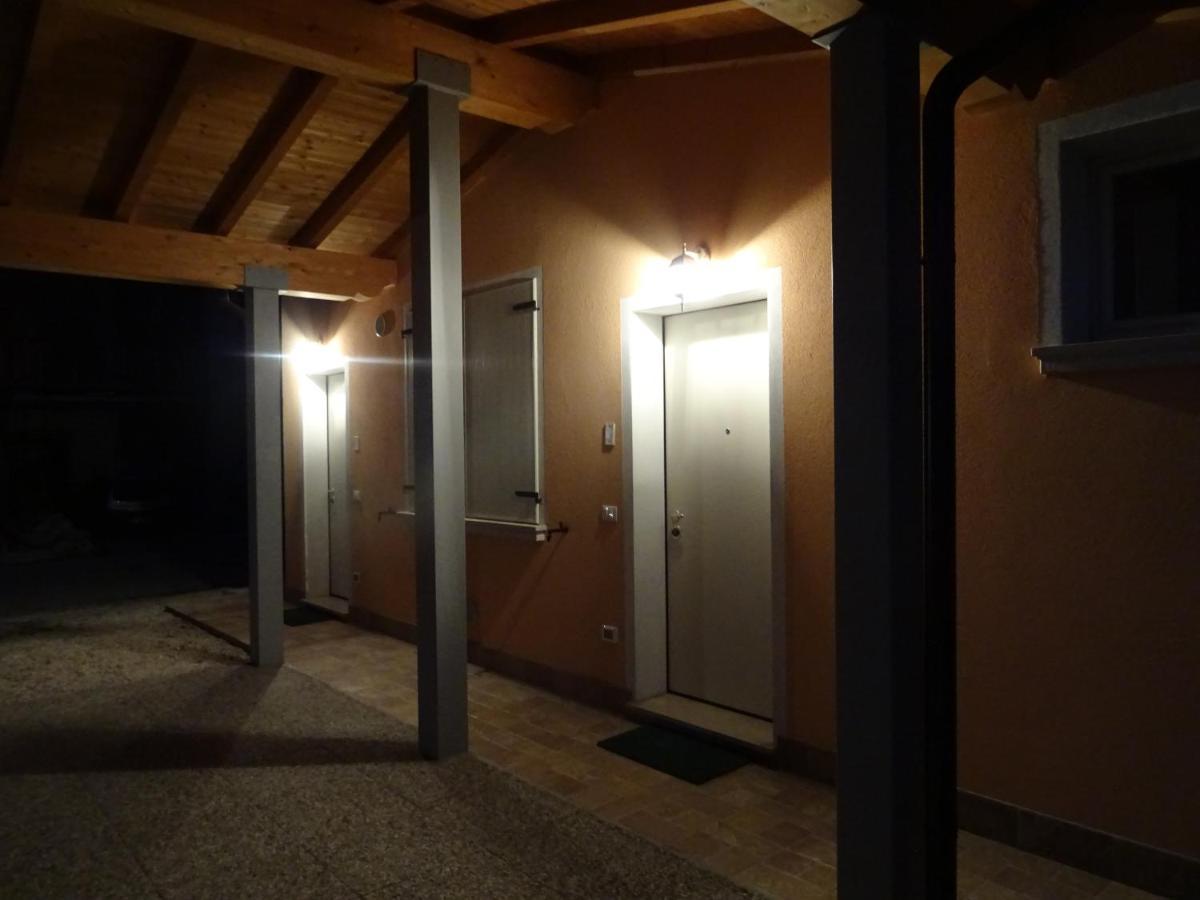 Cascina Legnago Bilocale A 6 Chilometri Da Salo' Apartment Villanuova sul clisi Екстериор снимка