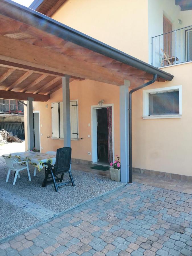Cascina Legnago Bilocale A 6 Chilometri Da Salo' Apartment Villanuova sul clisi Екстериор снимка