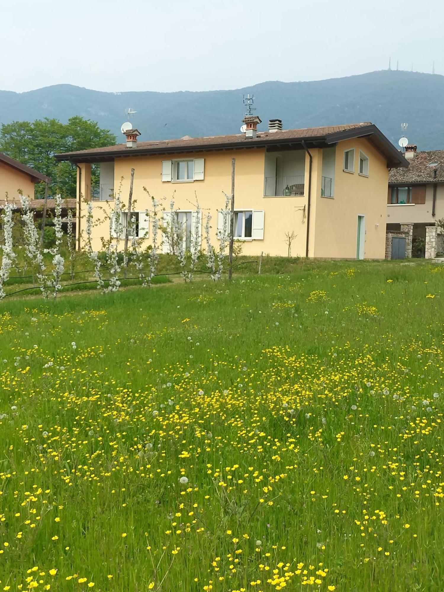 Cascina Legnago Bilocale A 6 Chilometri Da Salo' Apartment Villanuova sul clisi Екстериор снимка