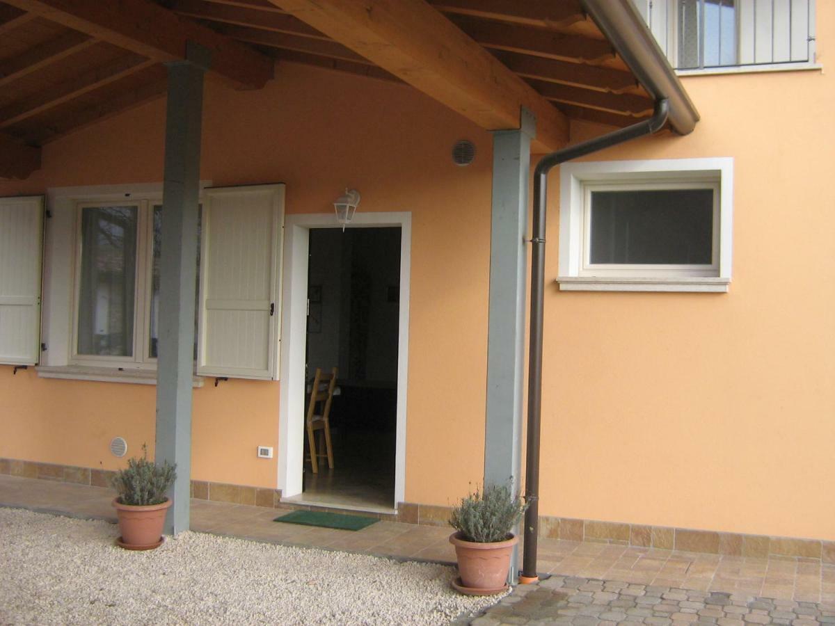 Cascina Legnago Bilocale A 6 Chilometri Da Salo' Apartment Villanuova sul clisi Екстериор снимка